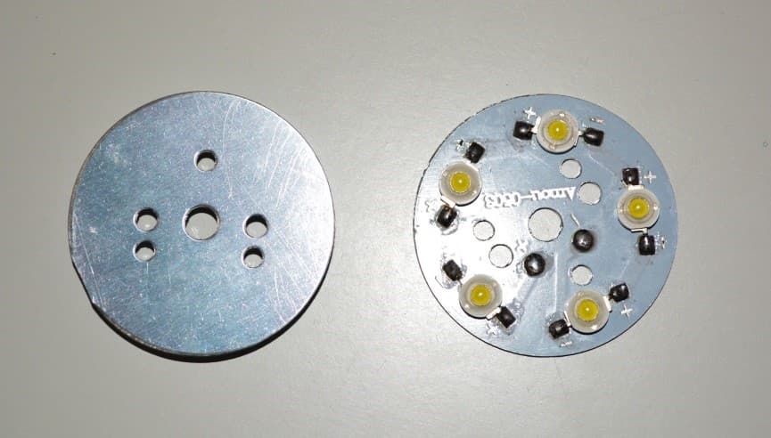 LED Zusammenbau auf Metall